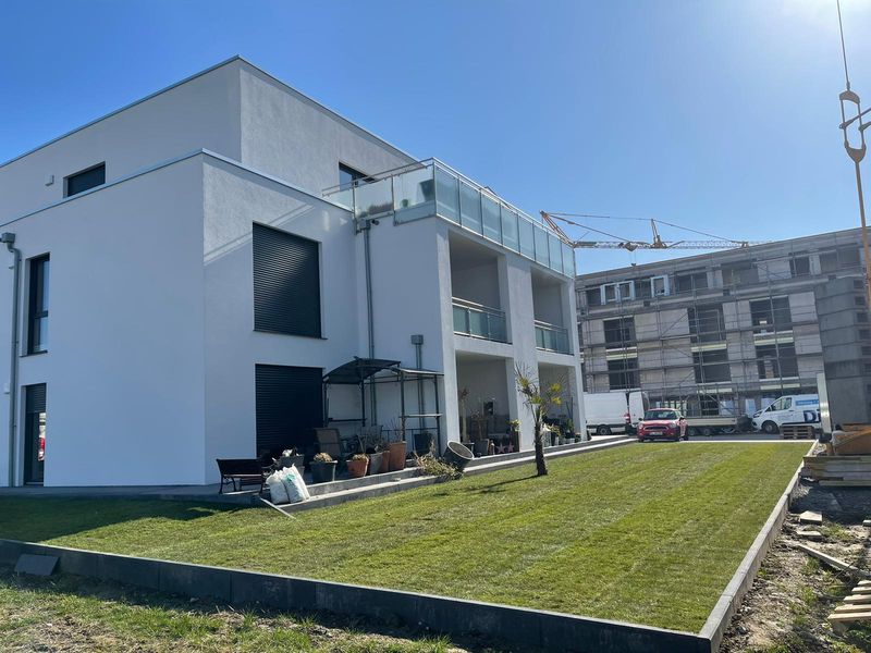 *Neue 2ZKBB (Penthouse-Wohnung) in Bielefeld-Theesen*